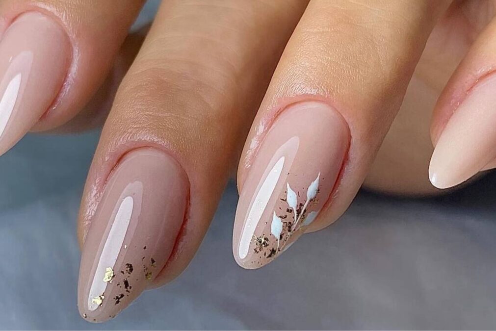 Alongamento e Design de Unhas