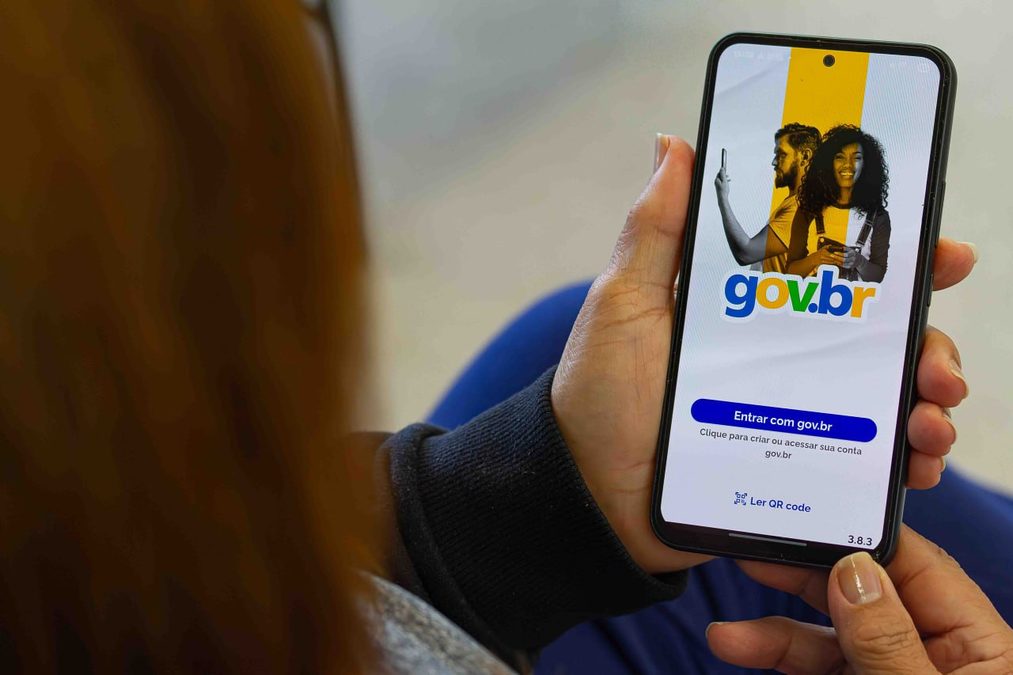 Cena e detalhes da matéria: Escola Digital da Melhor Idade